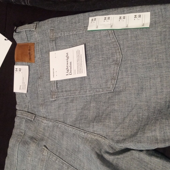 New Jeans - Picture 5 of 11